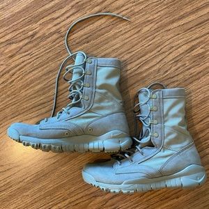 Nike SFB Special Field Hiking Boots
